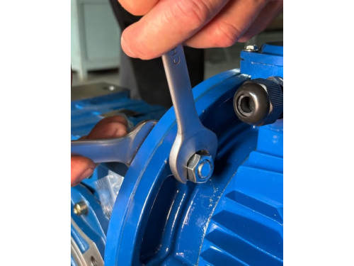 Правильний монтаж — основа надійності приводної техніки